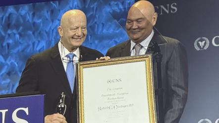 Dr. Richard G. Ellenbogen receives Founder’s Laurel Award
